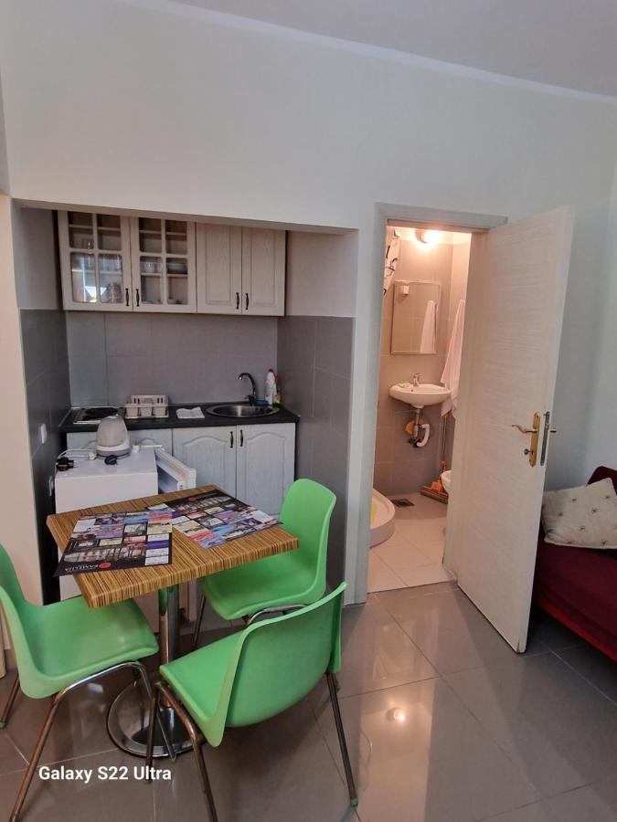 Apartments Katarina โกตอร์ ภายนอก รูปภาพ